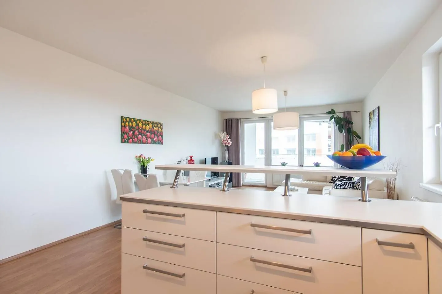 Prostorny 3 Pokojovy Apartman S Dvema Terasami Prag Lägenhet