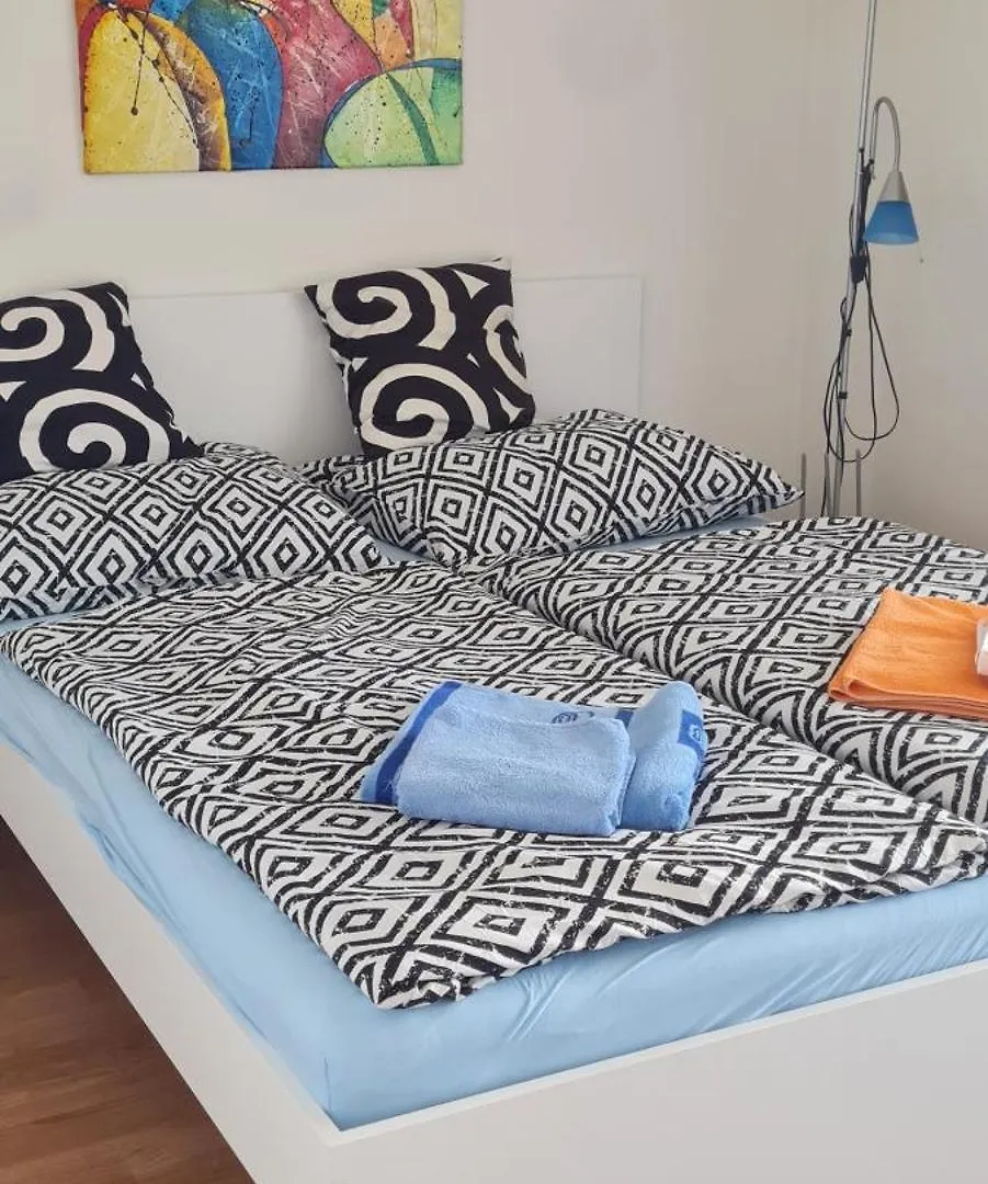 Lägenhet Prostorny 3 Pokojovy Apartman S Dvema Terasami Prag
