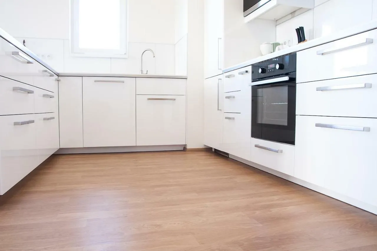 Prostorny 3 Pokojovy Apartman S Dvema Terasami Prag