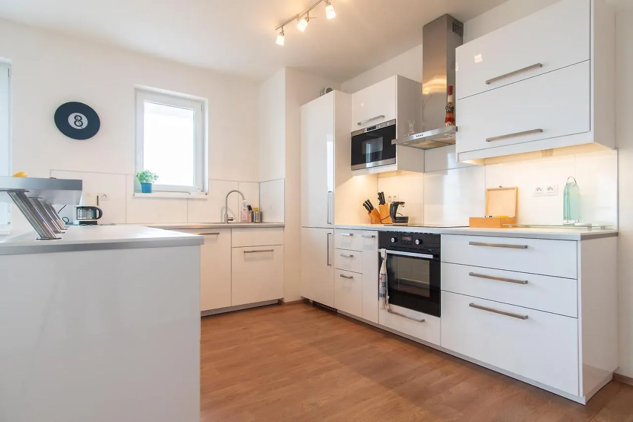 Prostorny 3 Pokojovy Apartman S Dvema Terasami Prag Lejlighed